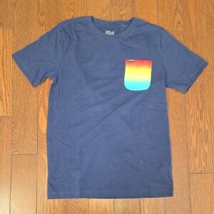 Hurley Kids  Navy Short Sleeve T-Shirt with Rainbow Pocket Size 14-16